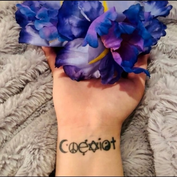 STEVIE NICKS FLEETWOOD MAC 1970S 8/10 FRAMED PHOTO - Picture 4 of 7